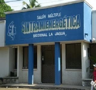 DE LA MANO CON LA COMUNIDAD