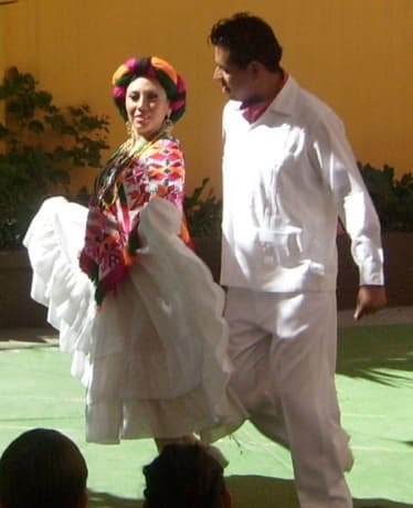 De Huapangos, Jaranas, Sones y Chilenas... haaa y algo de Colombia