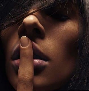 "CONFESIONES DE UNA METE"