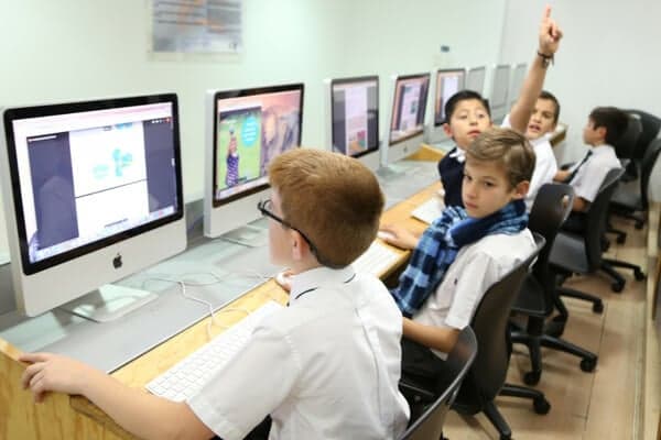 PODCAST LIZZIEN MALDONADO 2023