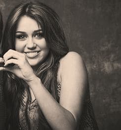 Conocenos, conoce a Miley Cyrus, conoce a los Smilers...